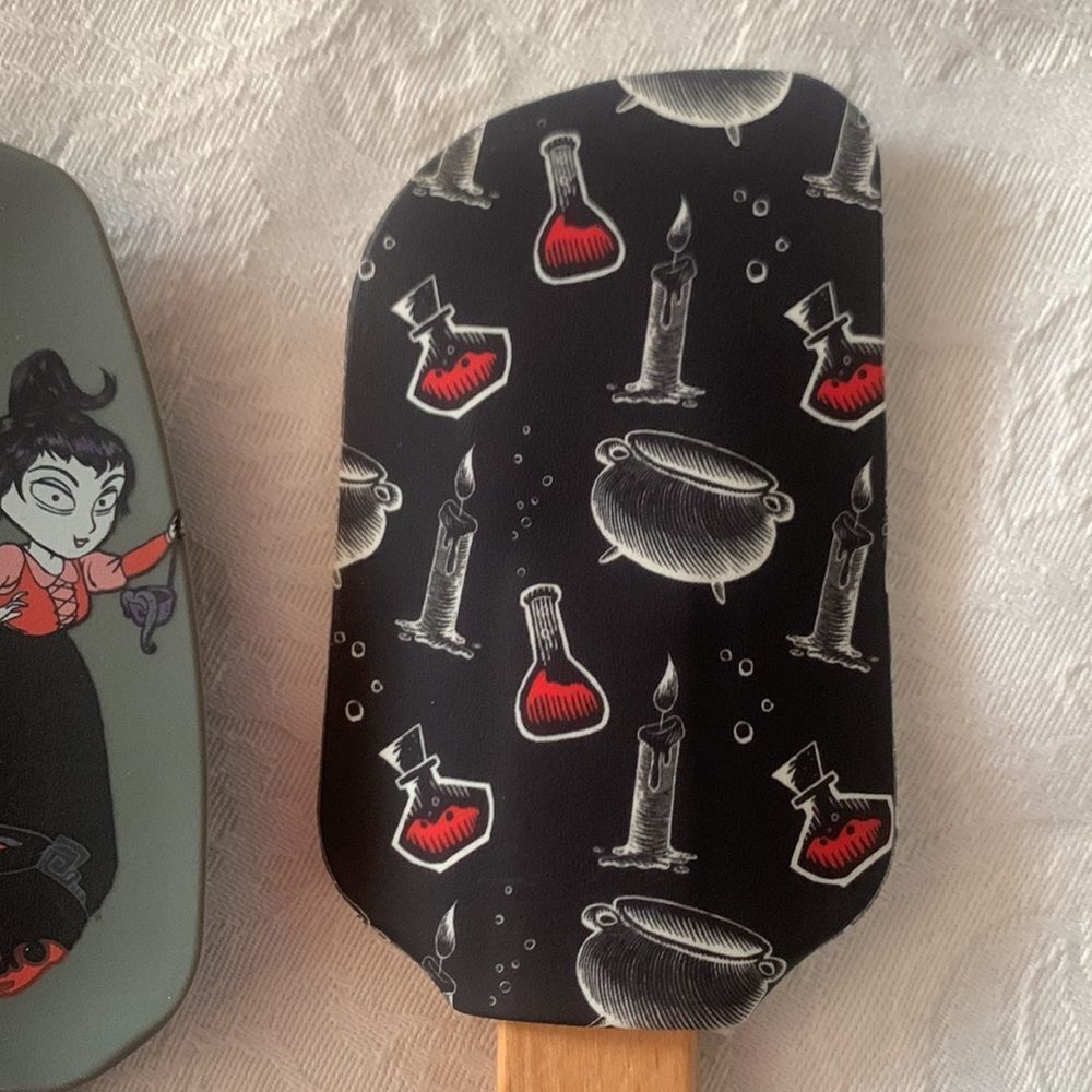 Disney Hocus Pocus Silicone Spatula & Spoon Set - Picture 8 of 8